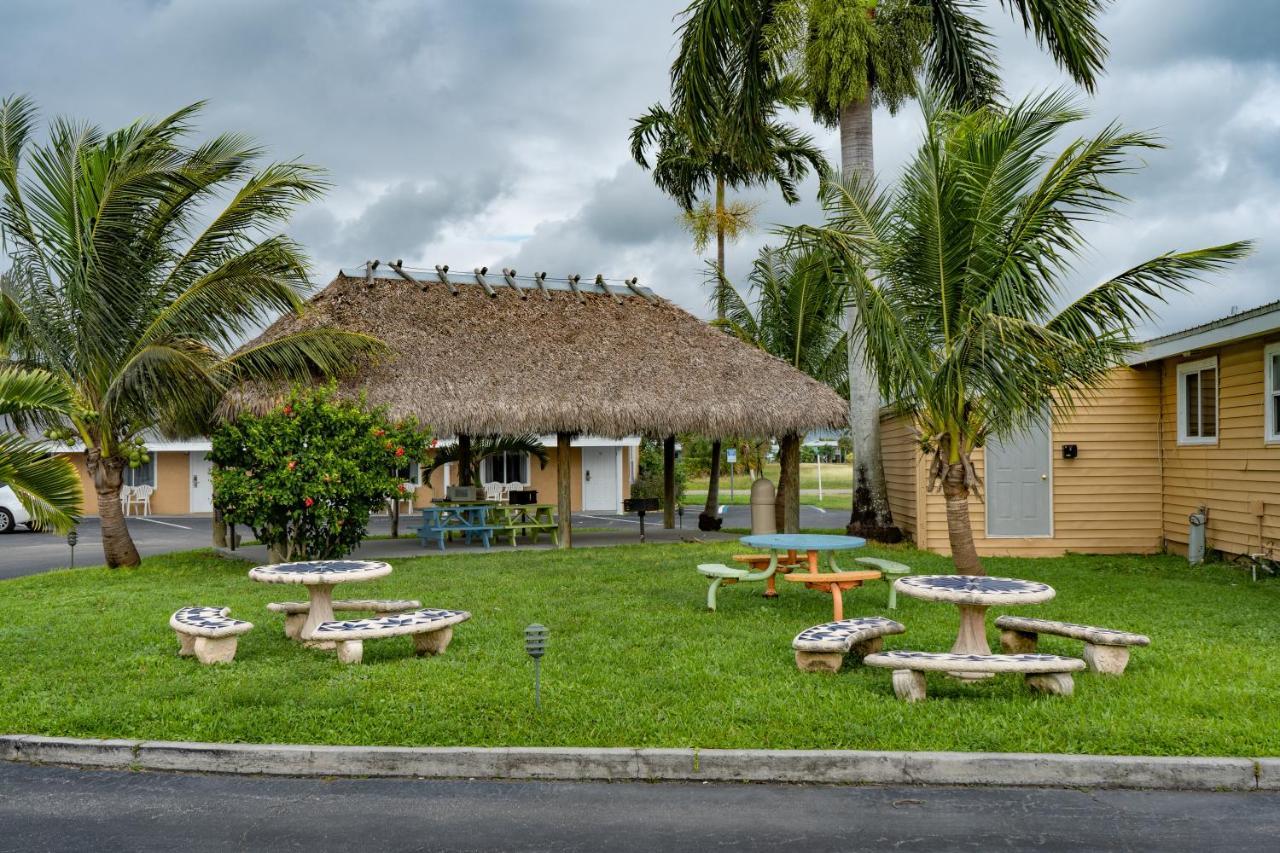 Everglades City Motel - Everglades Adventures Inn Eksteriør billede